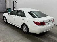 Toyota CROWN HYBRID