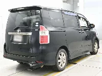 Цена авто Toyota Noah с аукционов Японии, номер кузова ZRR70W, пробег 115 000, оценка 4
