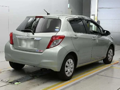 TOYOTA VITZ