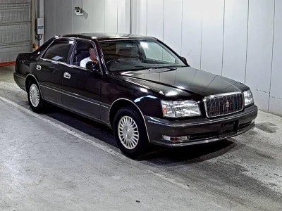 TOYOTA CROWN MAJESTA