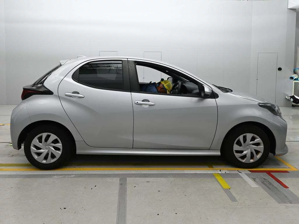 Toyota Yaris HYBRID X, миниатюра 3