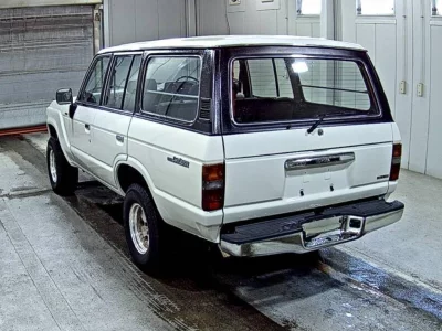 TOYOTA LAND CRUISER