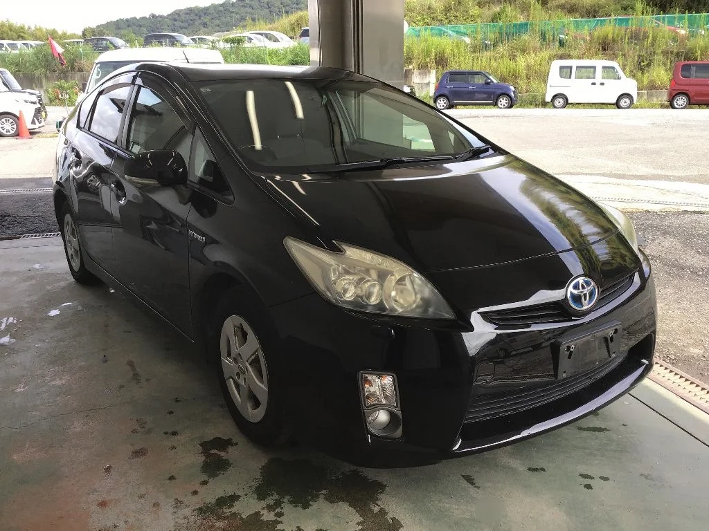 Toyota Prius S LED Edition, миниатюра 3