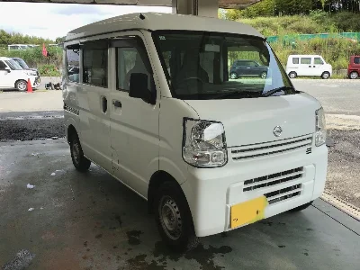 NISSAN CLIPPER VAN