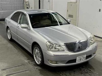 TOYOTA CROWN MAJESTA