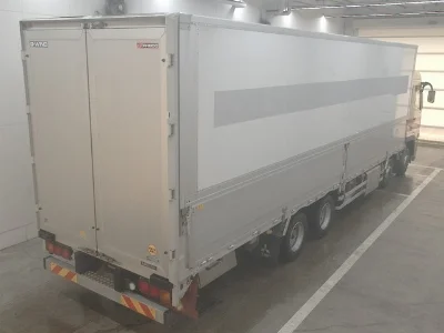 MITSUBISHI FUSO