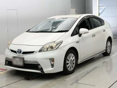 TOYOTA PRIUS PHV