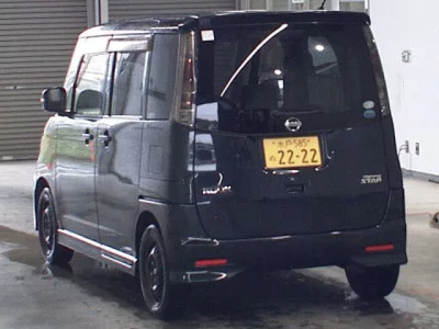 NISSAN ROOX