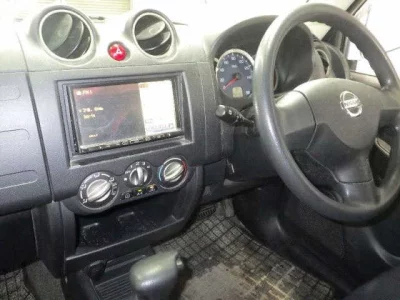 NISSAN KIX