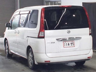 NISSAN SERENA
