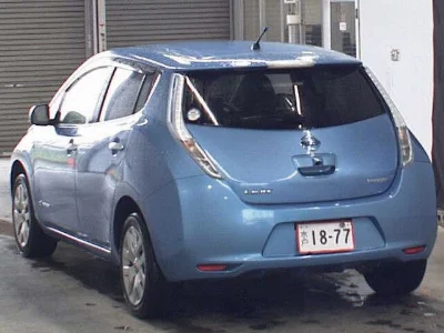 NISSAN LEAF