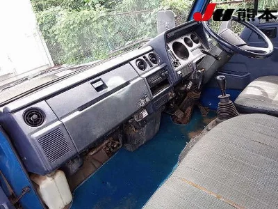 TOYOTA DYNA
