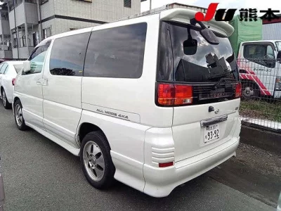 NISSAN ELGRAND