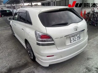 TOYOTA MARK X ZIO
