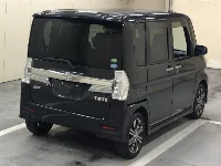 Цена авто Daihatsu Tanto с аукционов Японии, номер кузова LA600S, пробег 137 000, оценка 6