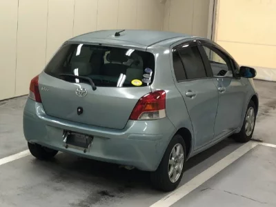 TOYOTA VITZ