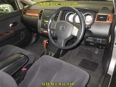 NISSAN TIIDA LATIO