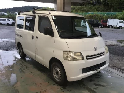 TOYOTA TOWN ACE VAN