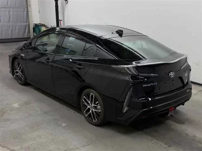 TOYOTA PRIUS PHV