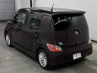 TOYOTA BB