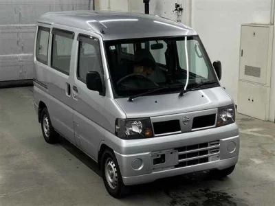 NISSAN CLIPPER VAN