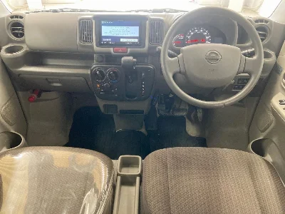NISSAN CLIPPER VAN