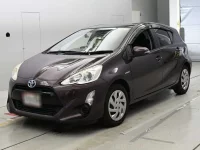 Цена авто Toyota Aqua с аукционов Японии, номер кузова NHP10, пробег 82 000, оценка 3