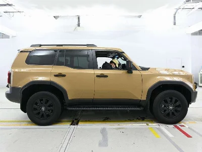 TOYOTA LAND CRUISER 250