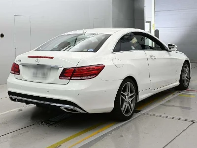 MERCEDES BENZ E CLASS