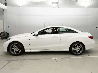 MERCEDES BENZ E CLASS
