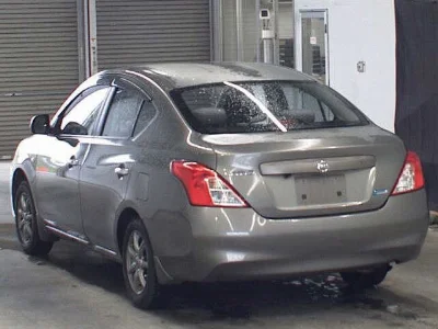 NISSAN TIIDA LATIO