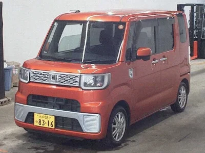 DAIHATSU WAKE
