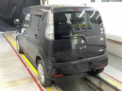 SUZUKI MRWAGON