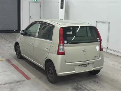 DAIHATSU MIRA 2