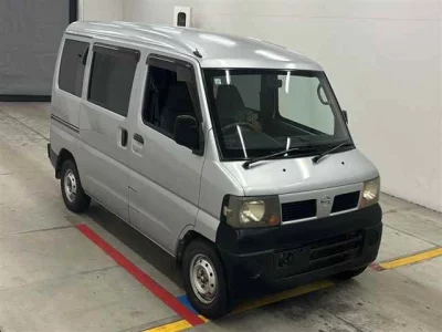 NISSAN CLIPPER VAN