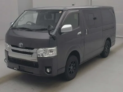 TOYOTA REGIUS VAN