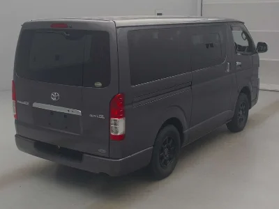 TOYOTA REGIUS VAN