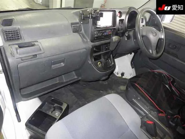 Daihatsu Hijet Cargo DELUXE, миниатюра 2