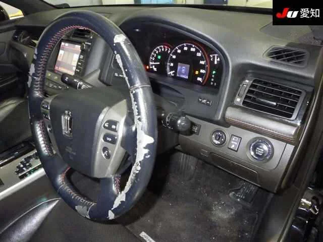 Toyota Crown ATHLETE ANNIVERSARY ED, миниатюра 4