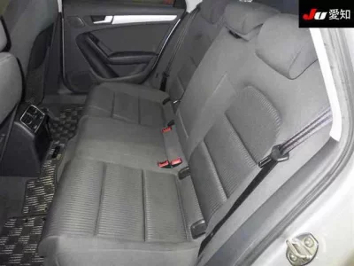 AUDI A4 AVANTE