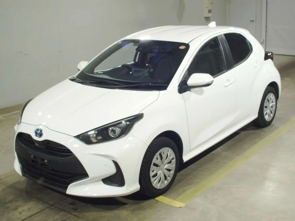 Toyota Yaris  с аукциона в Японии
