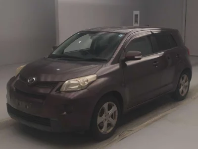 TOYOTA IST
