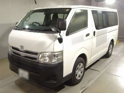 TOYOTA REGIUS VAN