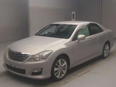 TOYOTA CROWN HYBRID