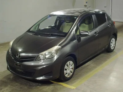 TOYOTA VITZ