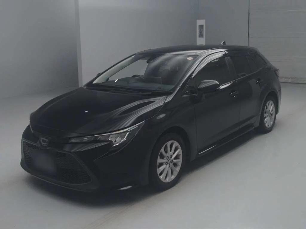 Toyota Corolla Touring Sports  с аукциона в Японии