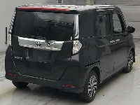 Цена авто Toyota Roomy с аукционов Японии, номер кузова M900A, пробег 22 000, оценка 8