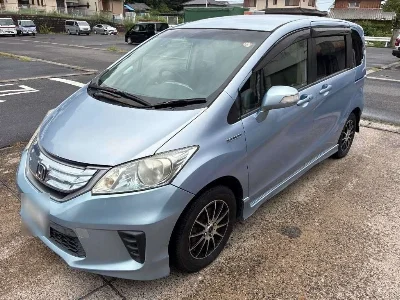 HONDA FREED HYBRID