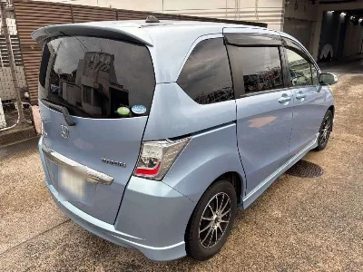 HONDA FREED HYBRID