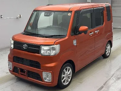 TOYOTA PIXIS MEGA